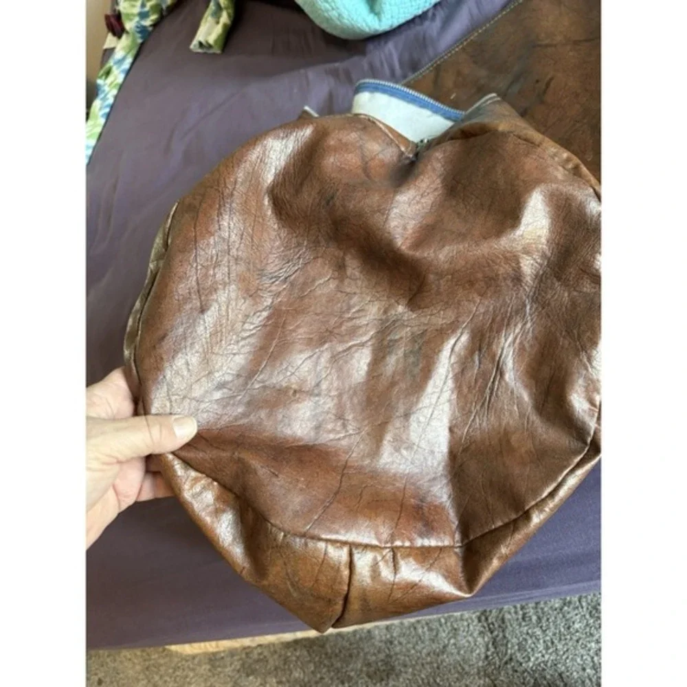 Vintage‎ Golf Bag Cover Brown Vinyl Tap Crest Zipper Cutter Material?
